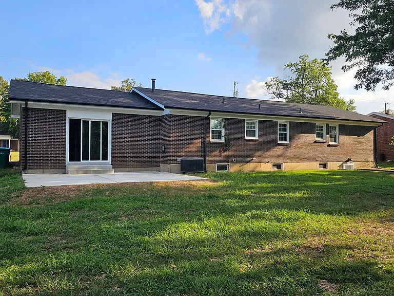 395 W Crocus Dr — Photo 30