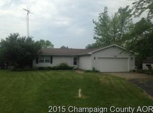222 Falcon Crest Dr, Oakwood, IL 61858