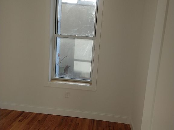 3rd image of 4003 5th Ave APT 3R
