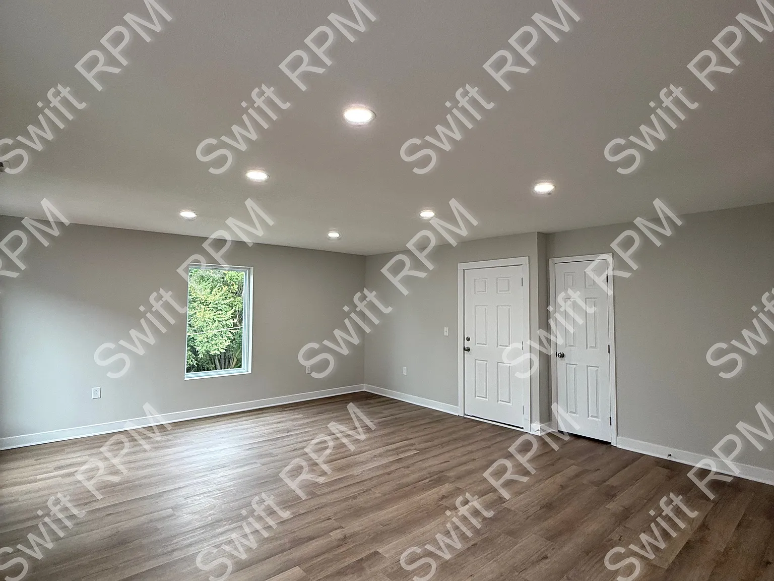 1040 Oakland Avenue - 1 — Photo 3