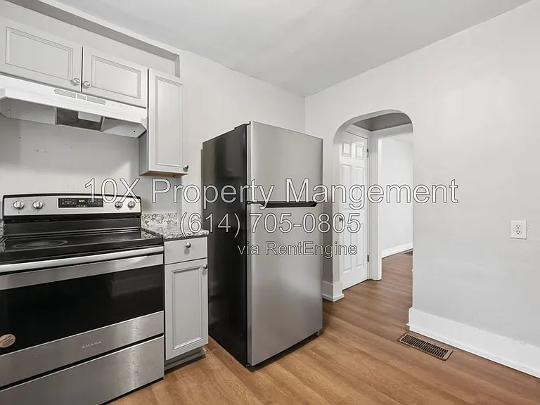 1088 Siebert St #1090 — Photo 16