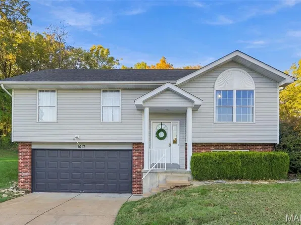 1017 Cross Creek Dr, Imperial, MO 63052