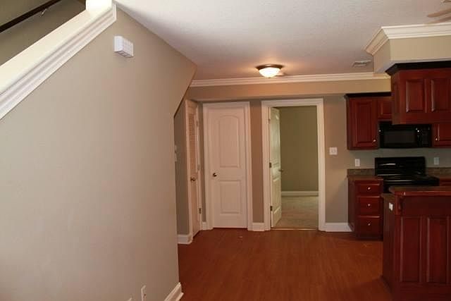2nd image of 805 Harmon Dr APT C4