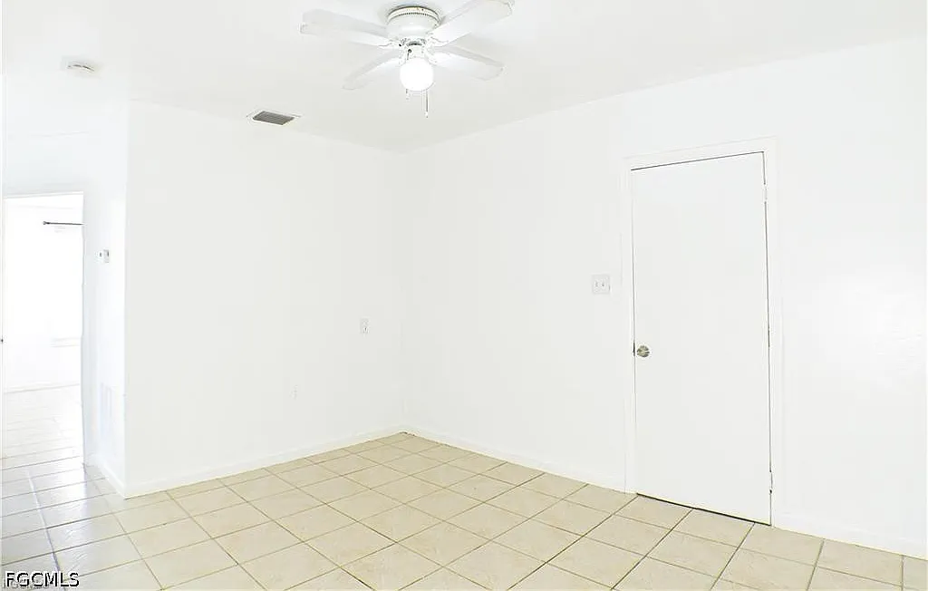 2 bed, 1.0 bath, 700 sqft, $1,100 — Photo 4