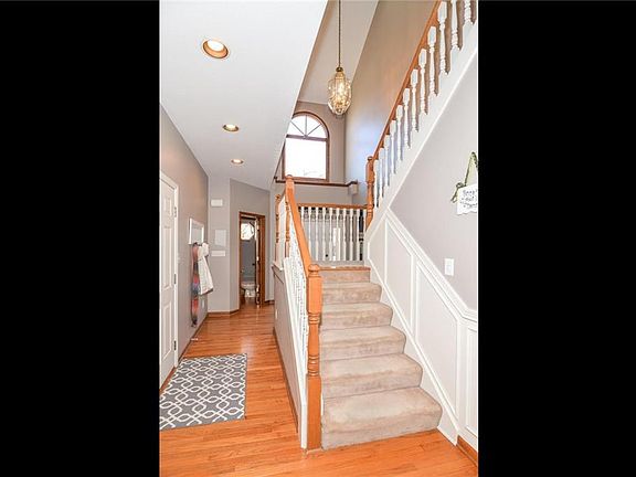 5th image of 7420 River Birch Ln