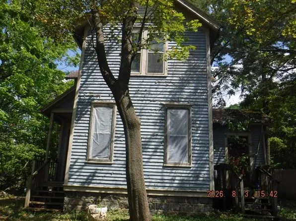 801 Oakland Dr, Kalamazoo, MI 49008