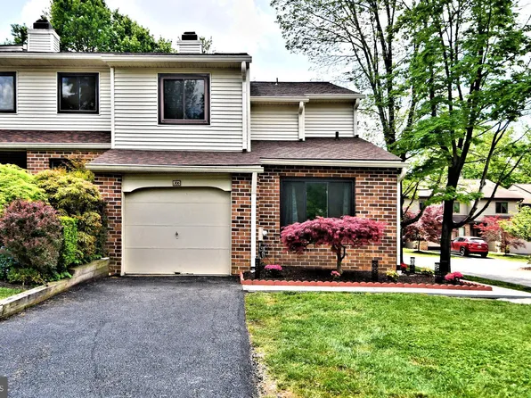 306 Hanover Ct, Chesterbrook, PA 19087