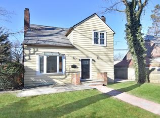 19 Longmeadow Rd, Yonkers, NY 10704