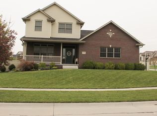 7560 Exbury Rd, Lincoln, NE 68516