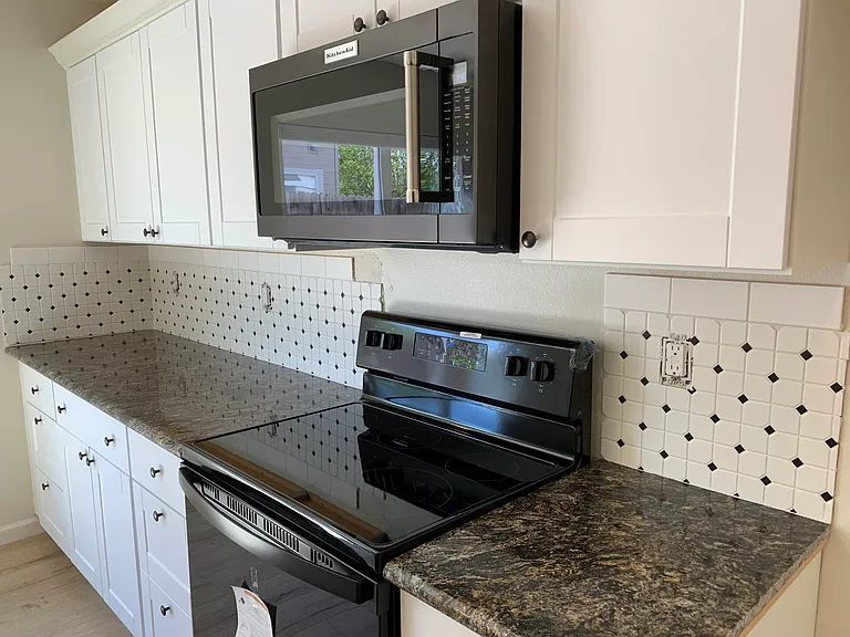 1220 S Ivy St #103 — Photo 5