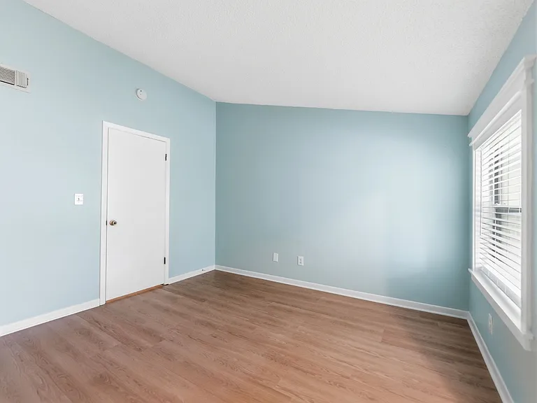 4233 La Sorrento Ct — Photo 16