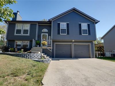 123 S Darrowby Dr, Raymore, MO, 64083