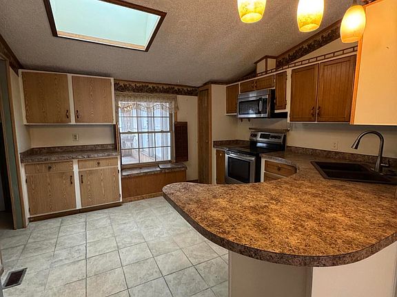 5th image of 12 Easy Street