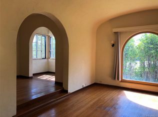 3916 Sierra Dr, Honolulu, HI 96816