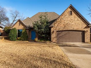 236 Asher Ct, Moore, OK 73160