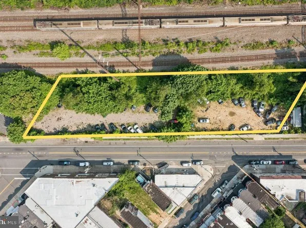 1499 Windrim Ave, Philadelphia, PA 19141