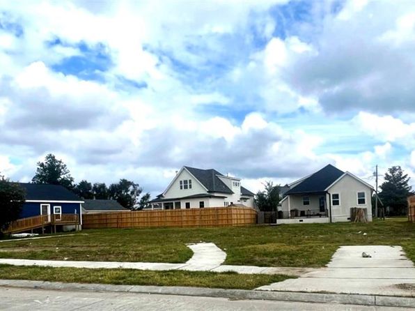 1915 Rose St, Arabi, LA 70032