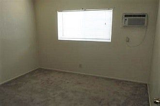 4th image of 1123 E La Deney Ct APT C