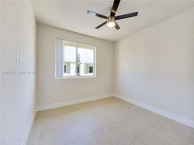 7701 SW 95th Ter #1 — Photo 16