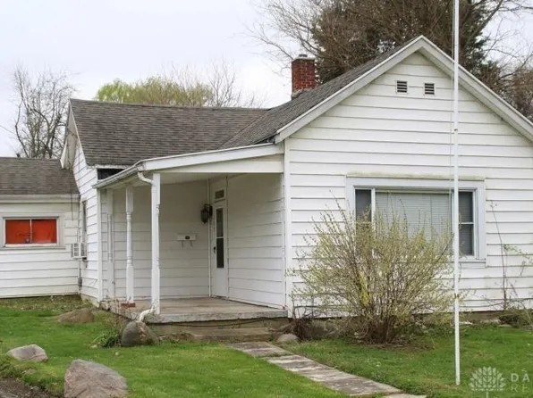 295 York St, Xenia, OH 45385