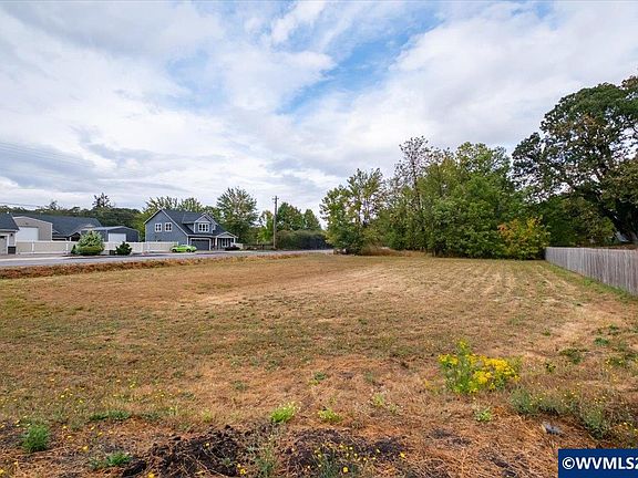 4th image of 3073 Jaunt Ave NE