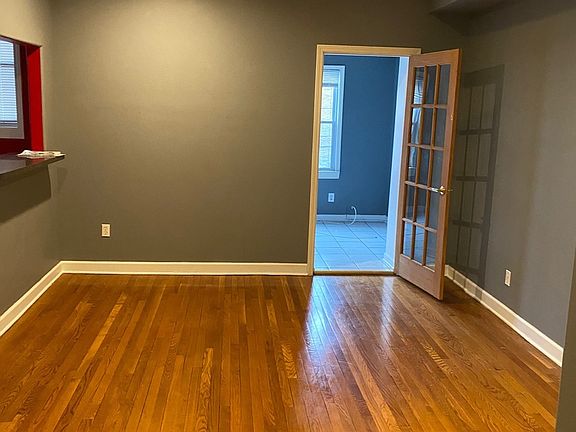 3rd image of 7737 S Kingston Ave #2N