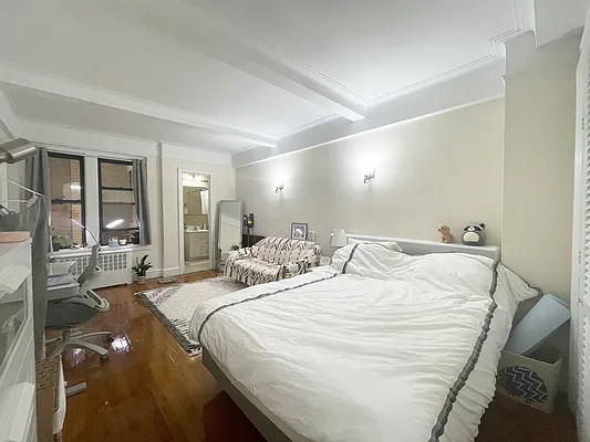 Rented by Meraki Realty LLC | media 2