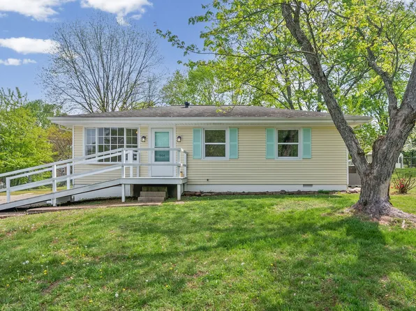 206 Crest Dr, Hopkinsville, KY 42240