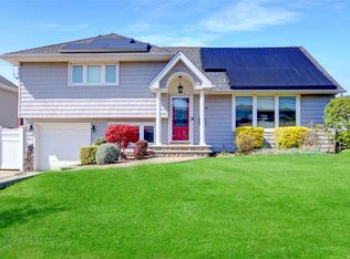 160 Virginia Ave, Oceanside, NY 11572