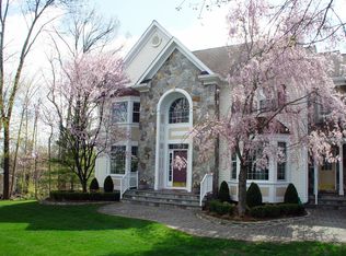 23 Van Holten Rd, Basking Ridge, NJ 07920