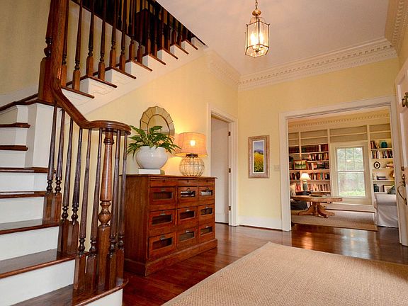 Entry Foyer