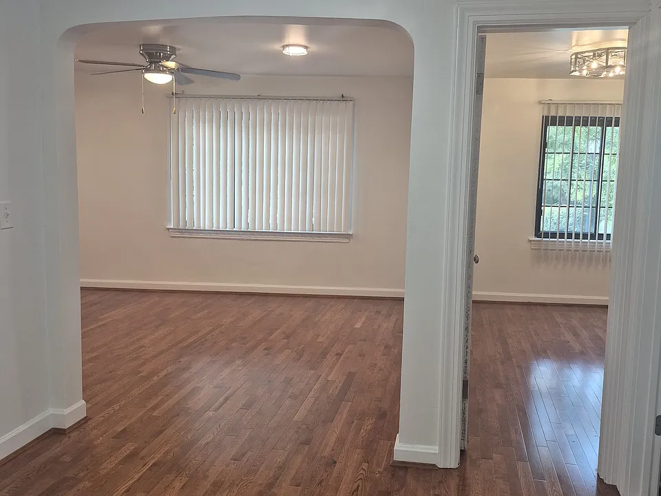 2063 Beechmont Ave #4