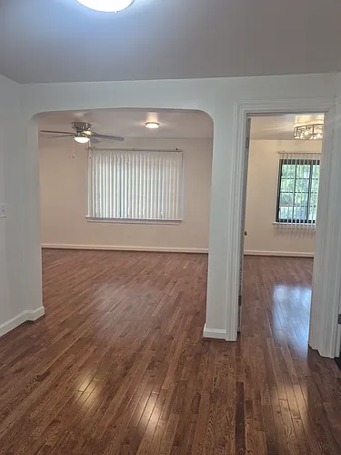 2063 Beechmont Ave #4 Photo 1 2063 Beechmont Ave #4 Photo 1