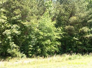 197 Callicut Rd, Seagrove, NC 27341