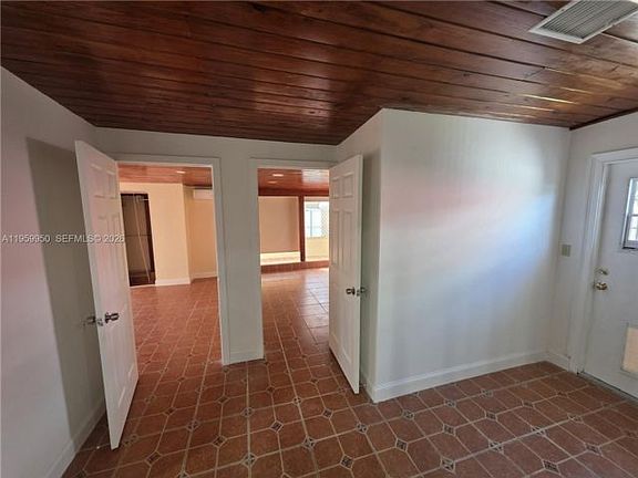 3rd image of 13200 SW 43rd St