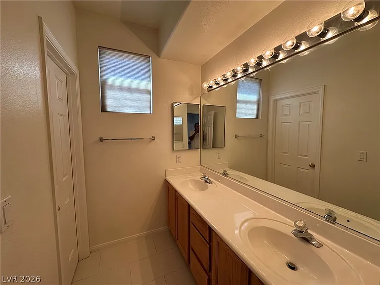 10129 Snow Crest Pl — Photo 21