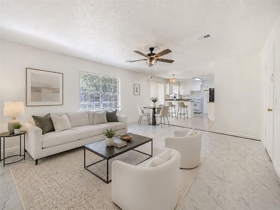1st image of 3515 Green Fields Dr
