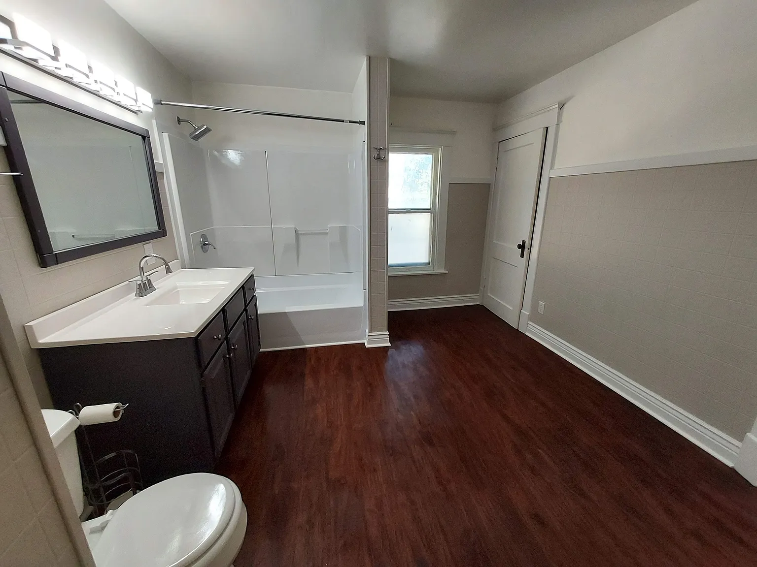 2 bed, 1100 sqft, $1,050 — Photo 3