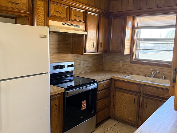 5th image of 5021 62nd St #A