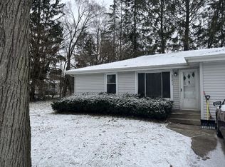 3959 Sunset Ct, Berrien Springs, MI 49103