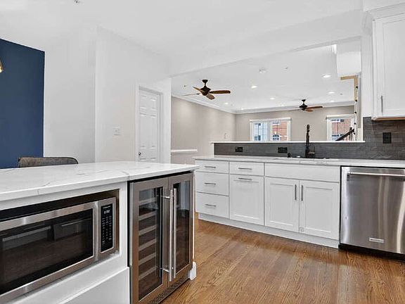 2nd image of 504 N Thomas St APT H
