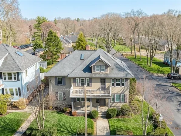 79 Bedford St, Lexington, MA 02420