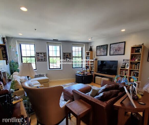 490 Harrison #303 Boston - South End Unit Photo 1