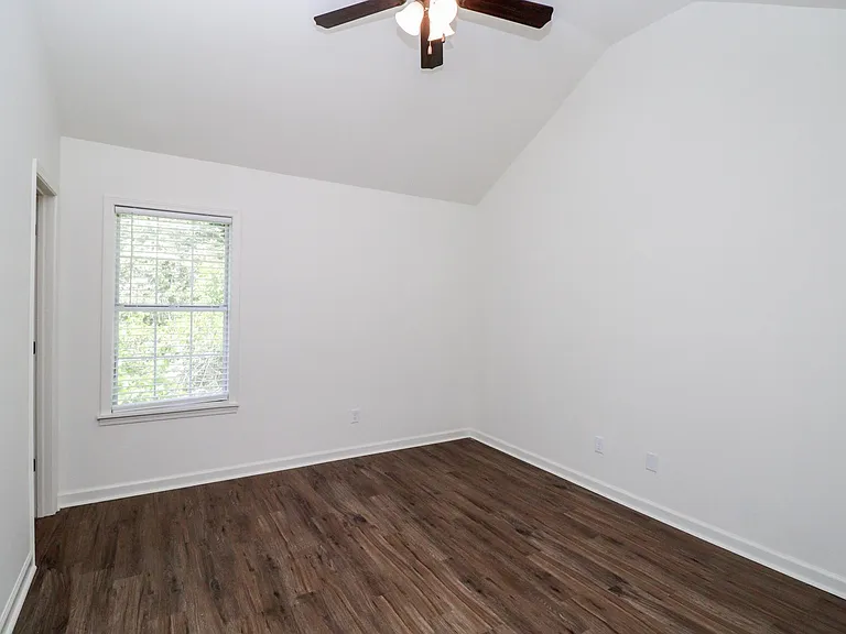 10 County Road 3076 — Photo 16