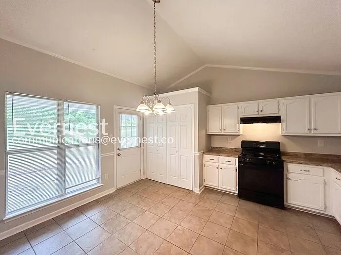 10453 Kristen Dr S — Photo 7