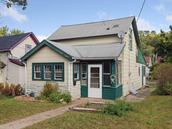 1217 S Park St, Red Wing, MN 55066