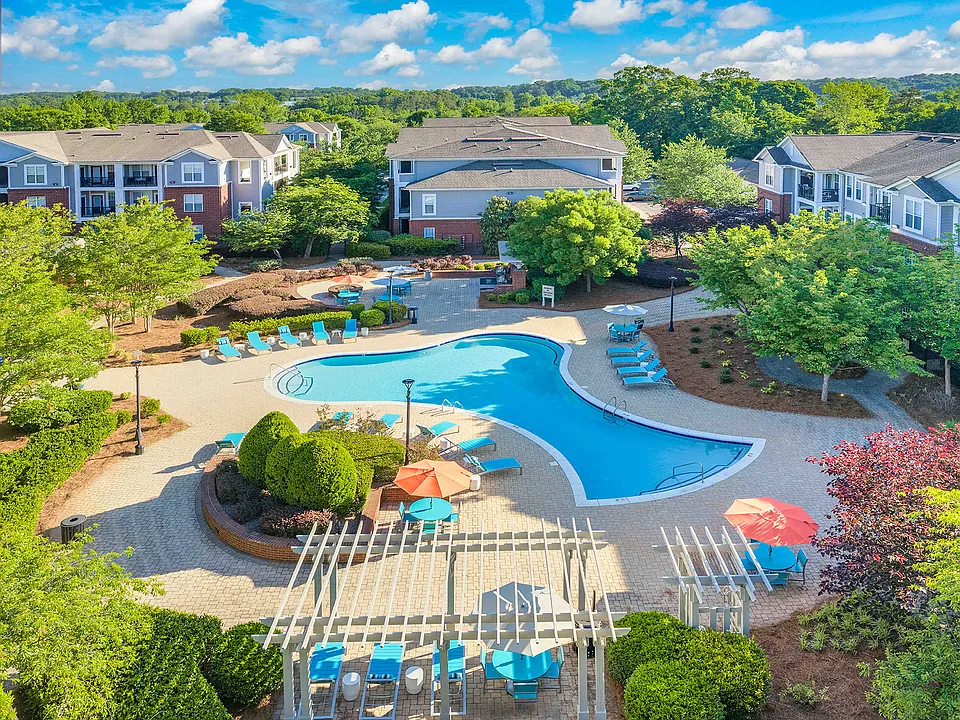 MAA Matthews Commons
