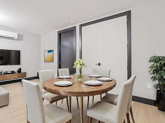 3rd image of 250 Winthrop St #5C