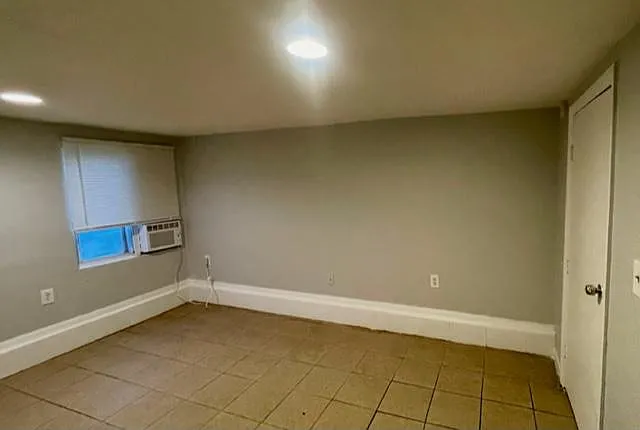 130 Highland Dr — Photo 4