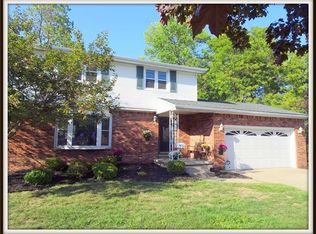 888 Castlebar Dr, North Tonawanda, NY 14120